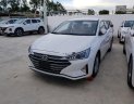 Hyundai Elantra 2019 - Bán ô tô Hyundai Elantra đời 2019, màu trắng, giá chỉ 560 triệu