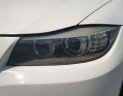 BMW 3 Series 320i 2010 - Cần bán lại xe BMW 3 Series 320i đời 2010, màu trắng, xe nhập