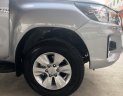 Toyota Hilux 2019 - Bán Toyota Hilux 2.4 số sàn đời 2019, màu bạc, nhập khẩu nguyên chiếc