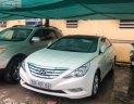 Hyundai Sonata 2010 - Cần bán xe Hyundai Sonata sản xuất 2010, màu trắng, nhập khẩu Hàn Quốc, giá tốt