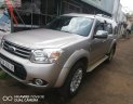 Ford Everest 2.5L 4x2 MT 2013 - Chính chủ bán Ford Everest 2.5L 4x2 MT đời 2013, màu hồng phấn, nhập khẩu