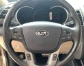 Kia Sorento   2017 - Cần bán Kia Sorento GATH 2.4AT model 2017 full option, màu vàng, xe đẹp, biển SG