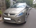 Mitsubishi Grandis AT 2009 - Cần bán Grandish sx 2009 số tự động, màu vàng cát