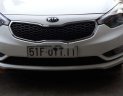 Kia K3 2016 - Bán Kia K3 đời 2016, màu trắng xe gia đình, 600tr