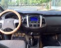 Toyota Innova 2.0 E 2012 - Cần bán gấp Toyota Innova 2012, xe gia đình sử dụng còn zin