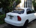 Daewoo Lanos 2001 - Cần bán lại xe Daewoo Lanos năm sản xuất 2001, màu trắng, giá tốt
