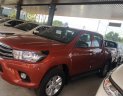 Toyota Hilux 2019 - Bán Toyota Hilux 2.4E (4x2) số sàn, màu trắng, bạc, màu cam giao ngay - Khuyến mãi tốt