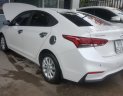 Hyundai Accent 1.4AT  2018 - Bán Hyundai Accent 1.4AT màu trắng số tự động, bản tiêu chuẩn, sản xuất cuối 2018, đi 10.000km
