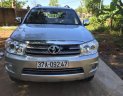 Toyota Fortuner 2010 - Bán Toyota Fortuner năm 2010, màu bạc số sàn, 565 triệu