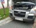 Hyundai Starex   2004 - Bán Hyundai Starex năm sản xuất 2004, màu bạc