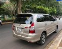 Toyota Innova E 2015 - Cần bán Toyota Innova E đời 2015, màu vàng cát