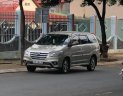 Toyota Innova E 2015 - Cần bán Toyota Innova E đời 2015, màu vàng cát