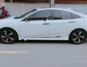 Honda Civic 1.5L Vtec Turbo 2017 - Bán ô tô Honda Civic 1.5L Vtec Turbo năm sản xuất 2017, màu trắng 