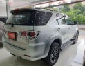 Toyota Fortuner 2.5G 2016 - Bán Toyota Fortuner 2.5G 2016, màu bạc số sàn, 865 triệu