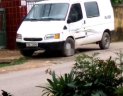 Ford Transit 2002 - Bán Ford Transit sản xuất 2002, màu trắng, xe nhập