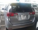 Toyota Innova 2016 - Cần bán lại xe Toyota Innova năm 2016, màu bạc số sàn