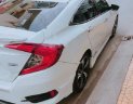 Honda Civic 1.5L Vtec Turbo 2017 - Bán ô tô Honda Civic 1.5L Vtec Turbo năm sản xuất 2017, màu trắng 