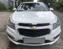 Chevrolet Cruze   LT  2016 - Cần bán gấp Chevrolet Cruze LT đời 2016, màu trắng số sàn, 395 triệu