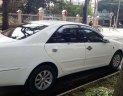 Toyota Camry  MT 2003 - Bán xe Toyota Camry MT đời 2003, màu trắng số sàn, 285tr