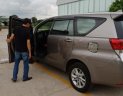 Toyota Innova E 2017 - Bán xe Toyota Innova E sản xuất 2017 chính chủ