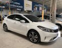 Kia Cerato 2.0 AT 2018 - Bán xe Kia Cerato 2.0 AT năm 2018, màu trắng xe gia đình