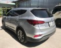 Hyundai Santa Fe 2017 - Bán xe Hyundai Santa Fe sản xuất 2017, màu bạc xe nguyên bản