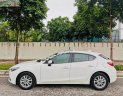 Mazda 3 2017 - Bán Mazda 3 1.5 AT đời 2017, màu trắng, chính chủ, 612tr