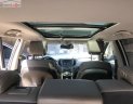 Hyundai Santa Fe 2017 - Bán xe Hyundai Santa Fe sản xuất 2017, màu bạc xe nguyên bản
