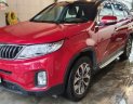 Kia Sorento 2018 - Bán Kia Sorento DATH sản xuất 2018, màu đỏ, giá chỉ 878 triệu