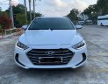 Hyundai Elantra 2018 - Bán Hyundai Elantra 1.6 AT năm 2018, màu trắng chính chủ