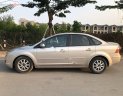 Ford Focus 2006 - Bán xe Ford Focus 2006, màu vàng xe còn mới