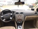 Ford Focus 2011 - Cần bán xe Ford Focus sản xuất 2011, màu bạc, 360tr