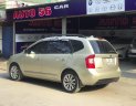 Kia Carens 2011 - Bán xe Kia Carens năm sản xuất 2011, màu vàng số tự động xe còn mới nguyên