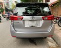 Toyota Innova 2016 - Cần bán xe Toyota Innova 2.0E 2016, màu bạc chính chủ, giá tốt