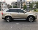 Kia Sorento DATH 2.2L 2WD 2014 - Cần bán Kia Sorento DATH 2.2L 2WD 2014, màu vàng chính chủ