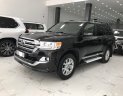 Toyota Land Cruiser 2018 - Bán Toyota Landcruiser 5.7V8 xuất Mỹ xe vừa bấm biển xong, biển đẹp xe chưa lăn bánh mới như 100% xe giờ sang tên 2%