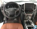 Toyota Land Cruiser 2018 - Bán Toyota Landcruiser 5.7V8 xuất Mỹ xe vừa bấm biển xong, biển đẹp xe chưa lăn bánh mới như 100% xe giờ sang tên 2%