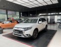 Mitsubishi Outlander 2.4 CVT Premium 2020 - Bán Mitsubishi Outlander 2.4 CVT Premium năm sản xuất 2020, màu trắng
