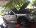 Ford Ranger 2011 - Cần bán Ford Ranger sản xuất 2011, màu bạc số sàn, giá chỉ 300 triệu