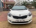 Kia K3 2014 - Cần bán xe Kia K3 1.6 MT đời 2014, màu trắng xe gia đình, giá tốt