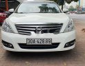 Nissan Teana 2010 - Cần bán gấp Nissan Teana sản xuất năm 2010, màu trắng, 415 triệu