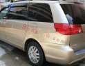 Toyota Sienna 2009 - Cần bán xe Toyota Sienna đời 2009, màu vàng chính chủ giá cạnh tranh