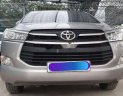 Toyota Innova 2018 - Cần bán gấp Toyota Innova năm 2018, màu bạc