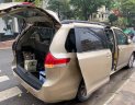 Toyota Sienna 2010 - Cần bán xe Toyota Sienna năm 2010, màu vàng, xe nhập