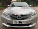 Toyota Camry 2013 - Cần bán gấp Toyota Camry 2013, giá chỉ 665 triệu