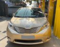 Toyota Sienna 2011 - Cần bán xe Toyota Sienna đời 2011, màu vàng ít sử dụng