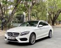 Mercedes-Benz C class   2017 - Cần bán xe Mercedes C300 AMG sản xuất năm 2017, màu trắng, nhập khẩu 