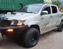 Toyota Hilux 2012 - Xe Toyota Hilux 3.0 năm 2012, màu trắng, xe nhập, giá chỉ 395 triệu