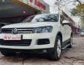 Volkswagen Touareg 2014 - Cần bán gấp Volkswagen Touareg 2014, màu trắng, nhập khẩu nguyên chiếc, giá chỉ 999 triệu