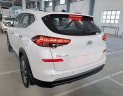 Hyundai Tucson     2020 - Cần bán xe Hyundai Tucson sản xuất 2020, màu trắng 